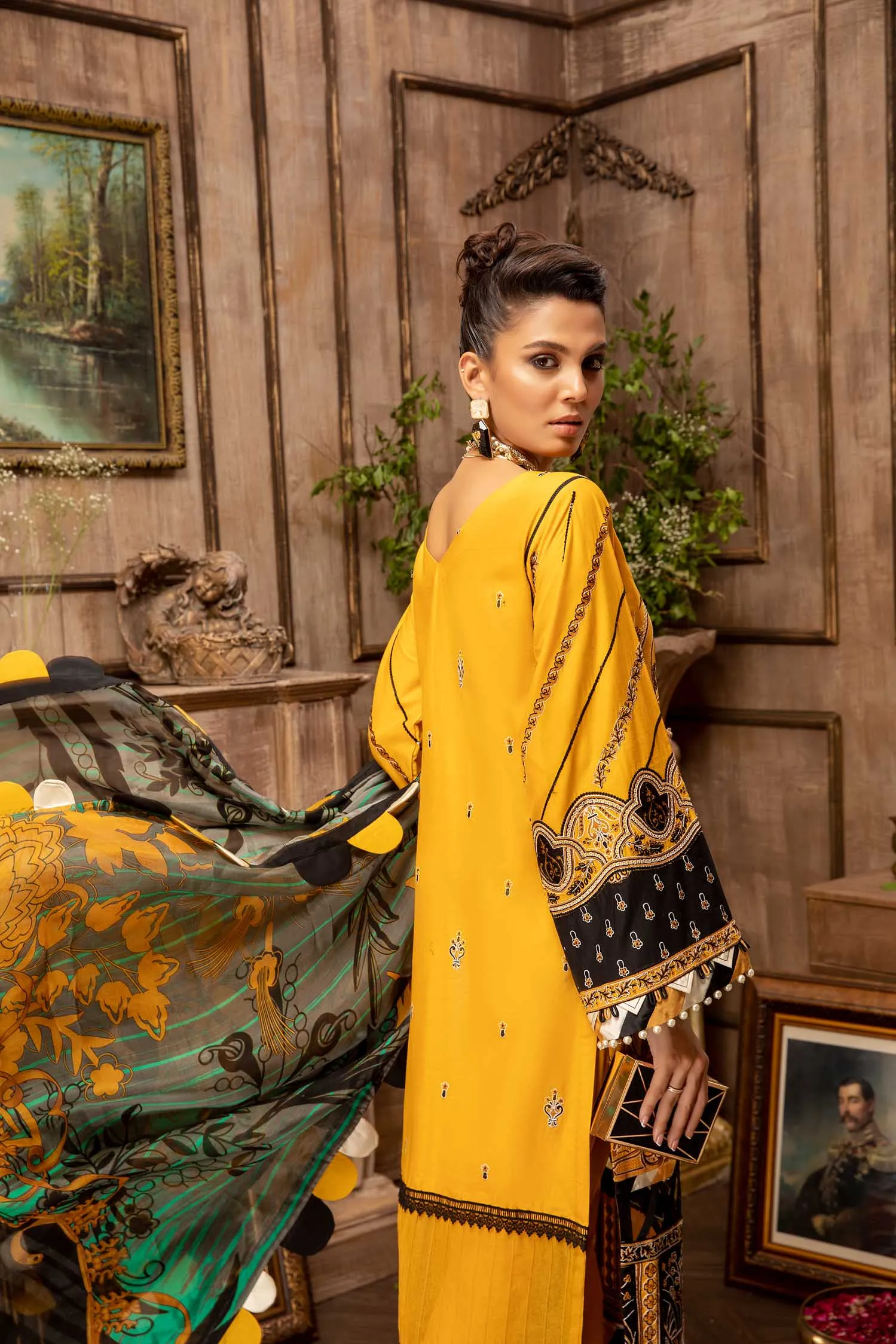 Adan's Libas Majestic Festive Lawn Collection – Majical Weave