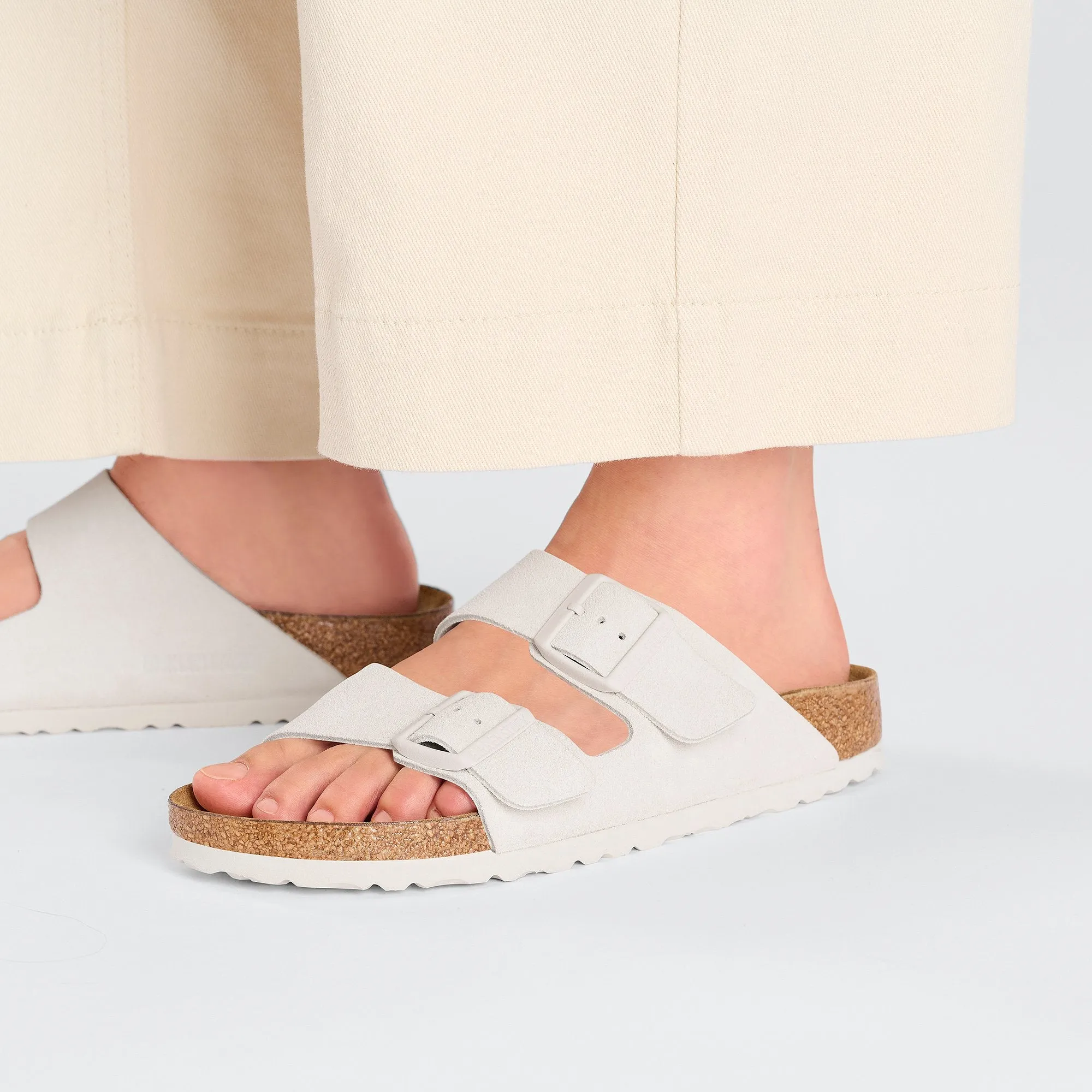 ARIZONA SUEDE LEATHER | ANTIQUE WHITE