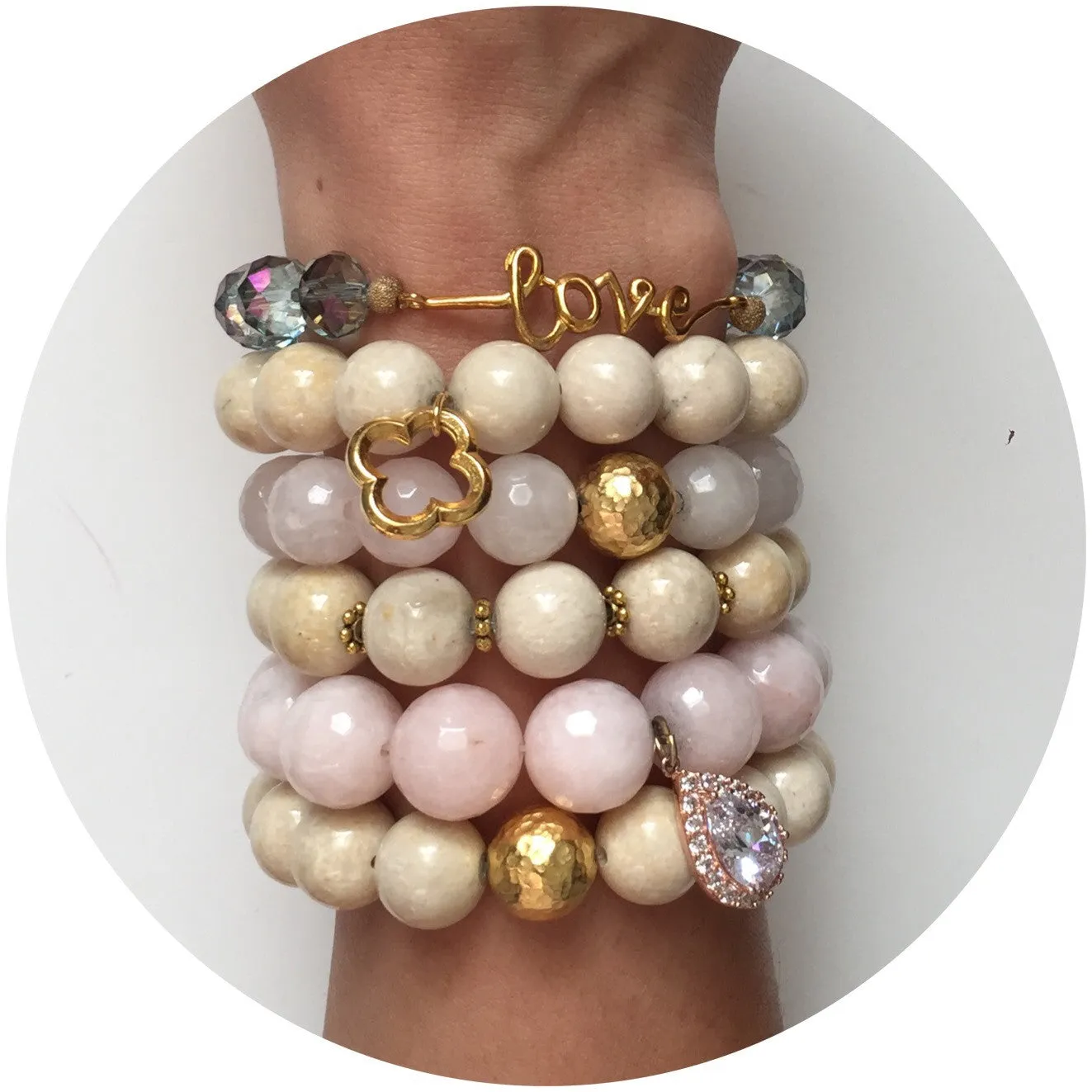 Beige Riverstone with Gold Daisies