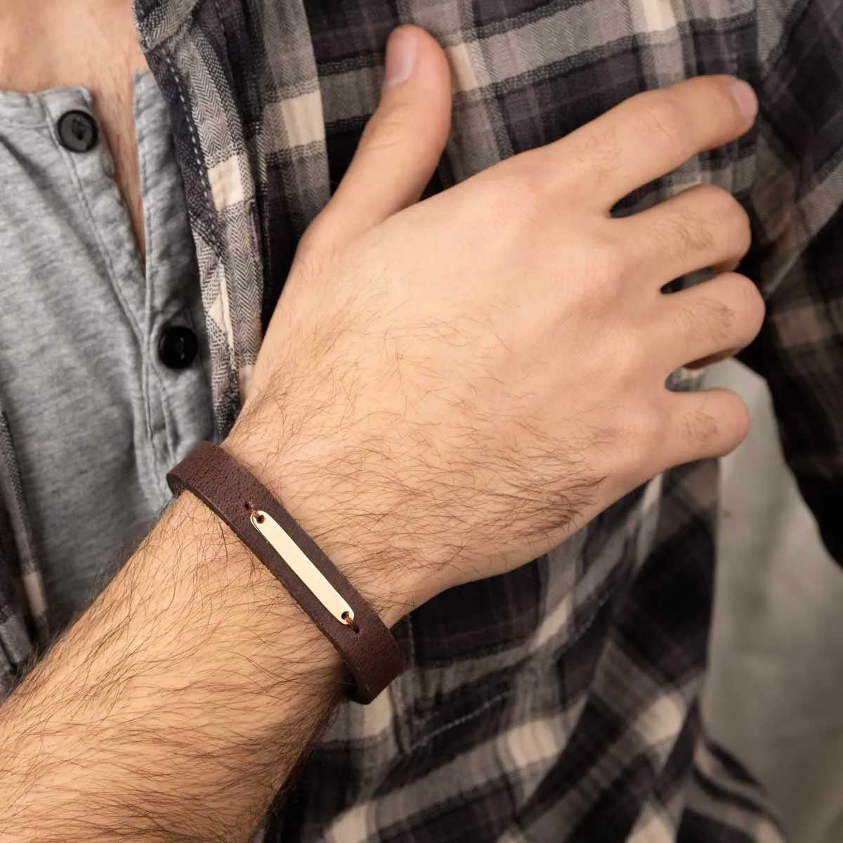 Brown Plate Leather Bracelet