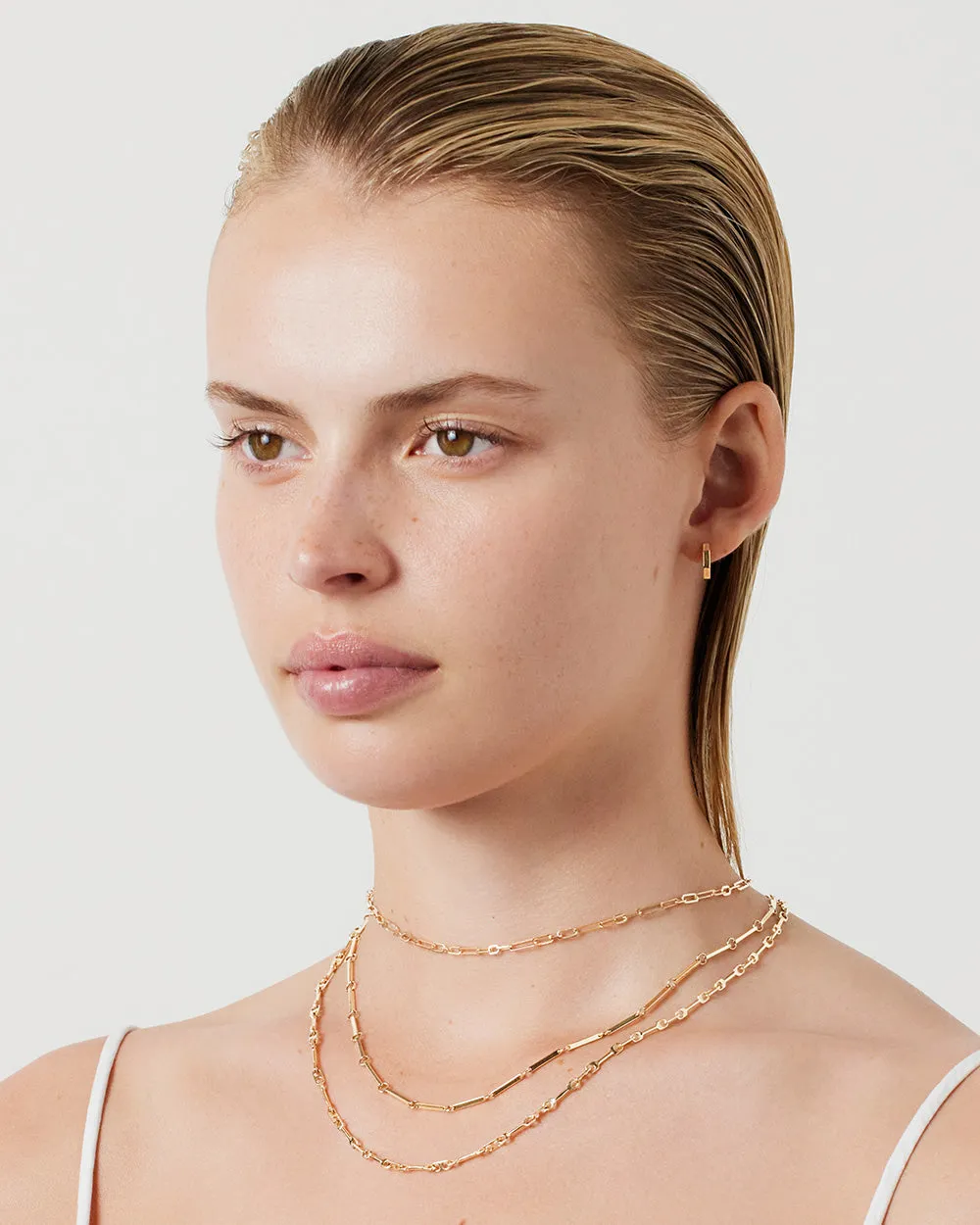 Petite Staple Chain